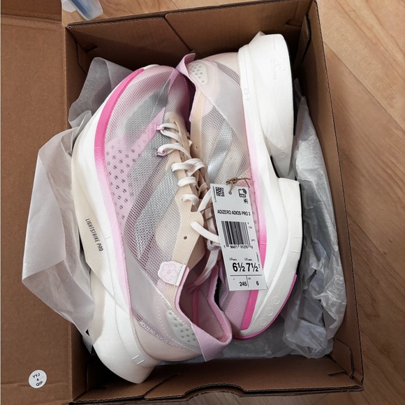 NWT Adidas Adizero Adios Pro 3 Tokyo Edition, Sakura Pink, W 7.5 / M 6.5 - Picture 2 of 5